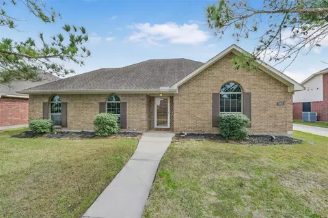 6815 Amistad Ct, Manvel, TX 77578