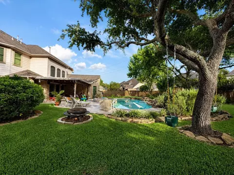13222 Dusty Grove Ln, Sugar Land, TX 77498