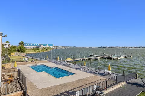 3535 Nasa Rd 1 Pkwy #104, Seabrook, TX 77586