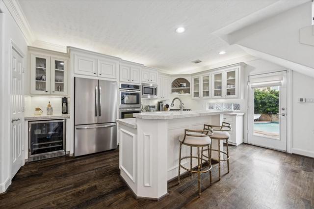 2405 Brun St #B, Houston, TX 77019