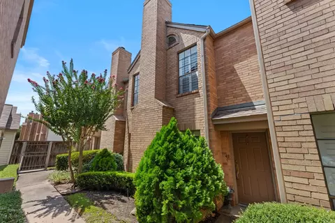 3300 Bellefontaine St #42, Houston, TX 77025