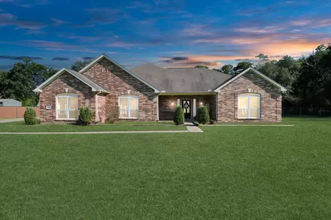 17102 N Bear Creek Dr, Houston, TX 77084