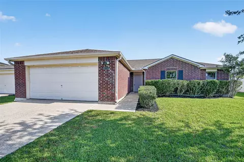 9104 Dolphin Cir, Texas City, TX 77591