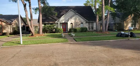 10350 Sageglow Dr, Houston, TX 77089