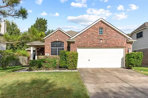 5118 Arborwood Dr, League City, TX 77573