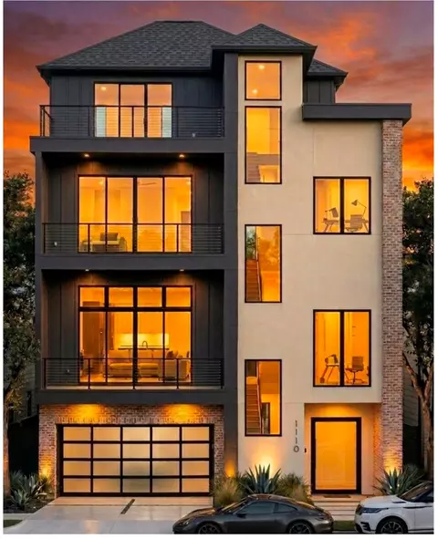 1110 Arthur St #A, Houston, TX 77019