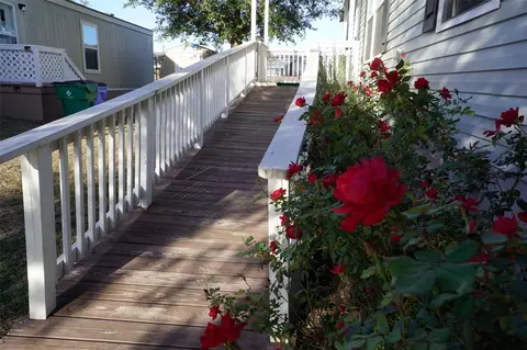 5425 Marengo Pl #151, Del Valle, TX 78617