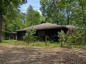 360 L R Outlaw Ln, Cleveland, TX 77328