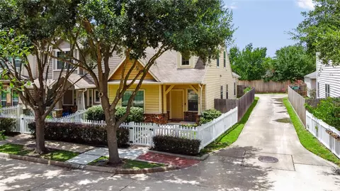 4918 Vista Village Ln, Houston, TX 77092