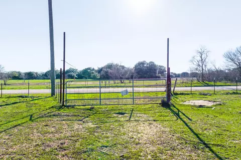682 Schultz Rd S, Sealy, TX 77474 photo 21