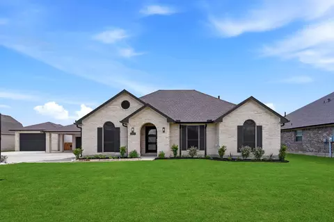 2109 Amistad Rd, Dickinson, TX 77539