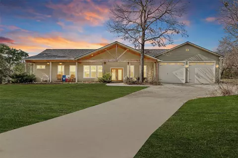 12225 High Fire Rd, Montgomery, TX 77356