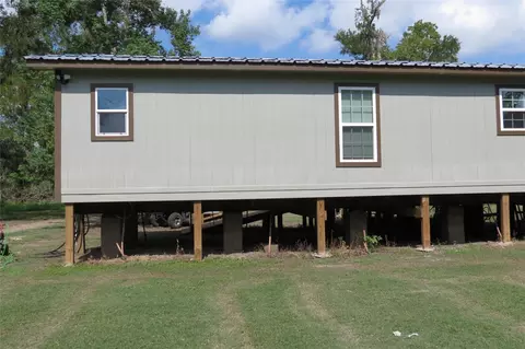 Exterior - 177 White Oak Dr, Trinity, TX 75862 photo 3 of 6