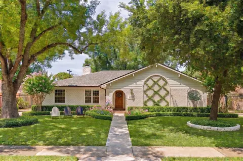 10618 Bordley Dr, Houston, TX 77042