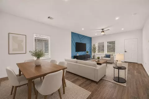 12338 Lariat Run Dr, Houston, TX 77014