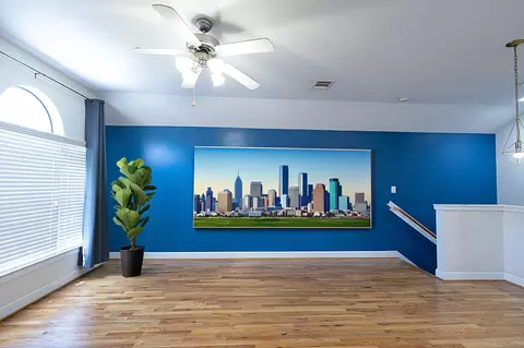 Living - 5941 S Loop E #603, Houston, TX 77033 photo 2 of 7