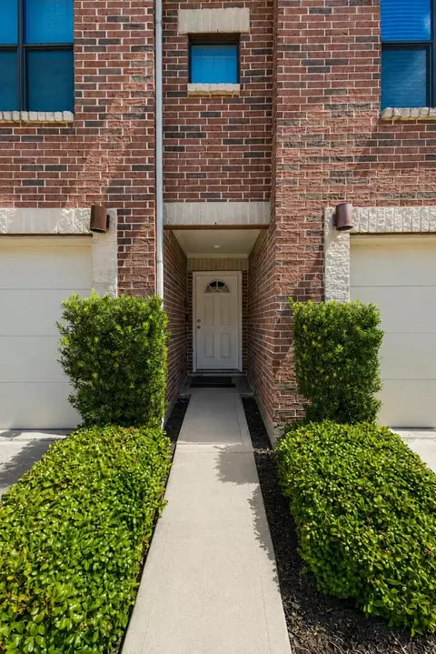 Other - 5941 S Loop E #603, Houston, TX 77033 photo 1 of 11