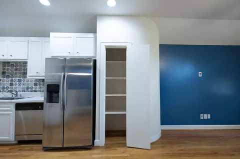 Other - 5941 S Loop E #603, Houston, TX 77033 photo 2 of 11