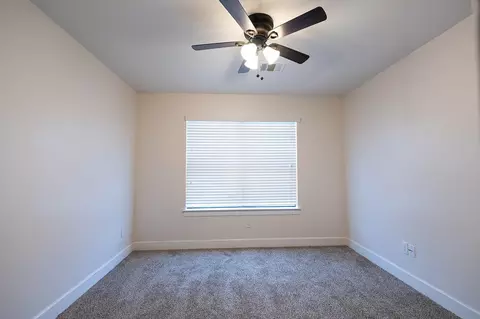 Bedroom - 5941 S Loop E #603, Houston, TX 77033 photo 6 of 7