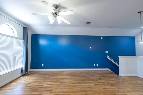 Living - 5941 S Loop E #603, Houston, TX 77033 photo 1 of 7