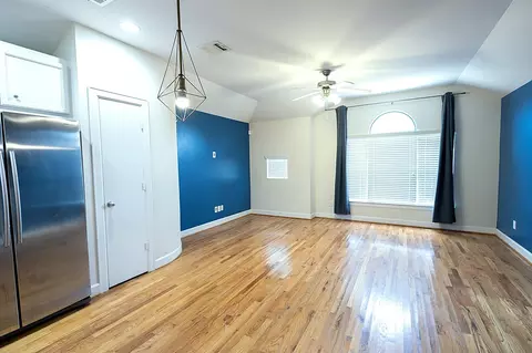 Living - 5941 S Loop E #603, Houston, TX 77033 photo 7 of 7