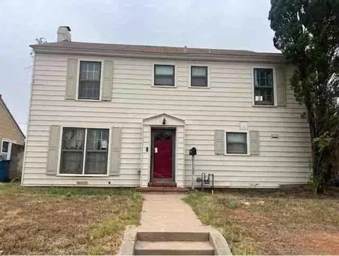 1104 E 13th St, Sweetwater, TX 79556