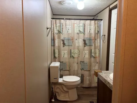 Bath - 1311 Big Hawg Dr, Trinity, TX 75862 photo 1 of 2