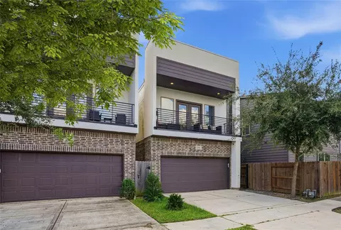4704 Hershe St, Houston, TX 77020