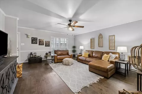 2147 Winrock Blvd #31, Houston, TX 77057