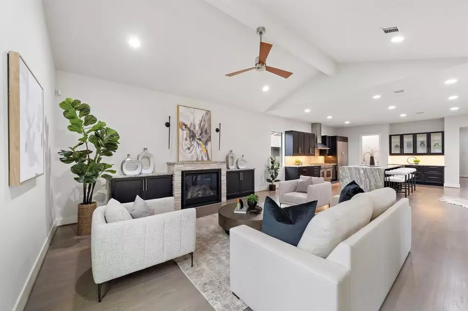 Other - 1906 Ebony Ln, Houston, TX 77018 photo 1 of 8