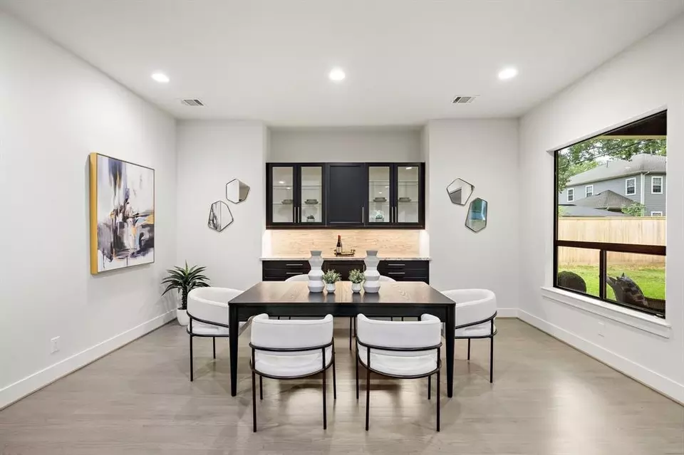 Dining - 1906 Ebony Ln, Houston, TX 77018 photo 1 of 1
