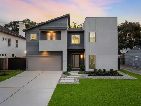 Exterior - 1906 Ebony Ln, Houston, TX 77018 photo 1 of 5