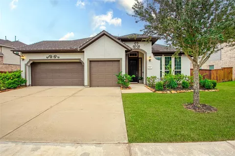 6919 Red Oak Dr, Katy, TX 77493
