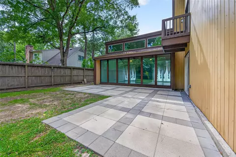 Exterior - 23610 Creekview Dr, Spring, TX 77389 photo 9 of 10