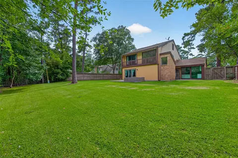 Exterior - 23610 Creekview Dr, Spring, TX 77389 photo 6 of 10