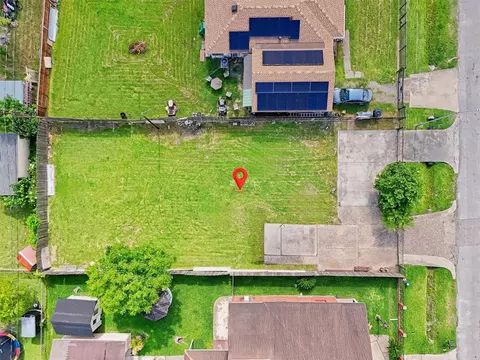 2819 Hitchcock St, Houston, TX 77093