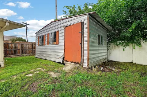 Other - 3501 Cavitt Ave, Bryan, TX 77801 photo 9 of 12