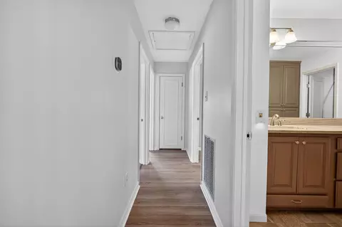 Entry Way - 3501 Cavitt Ave, Bryan, TX 77801 photo 3 of 4
