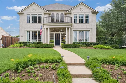 3755 Maroneal St, Houston, TX 77025