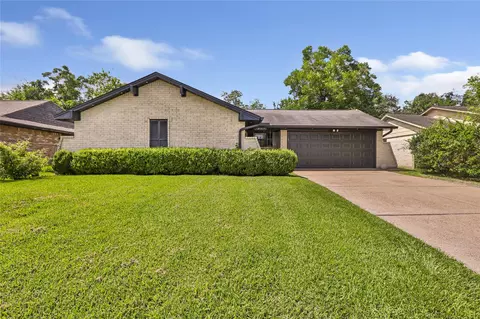 3802 Bluerock Ln, Houston, TX 77039