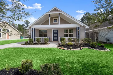 206 N Lynx Trl, Montgomery, TX 77316