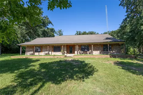 4952 Fm 3091, Madisonville, TX 77864