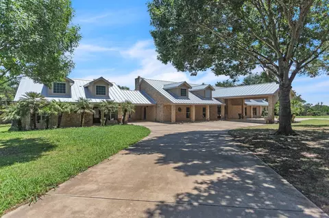 2234 Us Highway 90 W, Castroville, TX 78009