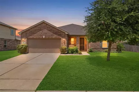 3502 Saxton Green Rd, Pearland, TX 77584