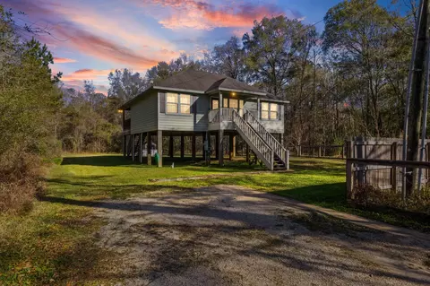 12040 Cooks Lake Rd, Lumberton, TX 77657