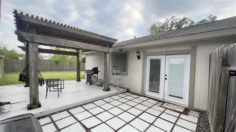 Exterior - 1918 Medway Dr, Spring, TX 77386 photo 3 of 4