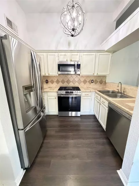 Kitchen - 1918 Medway Dr, Spring, TX 77386 photo 2 of 7