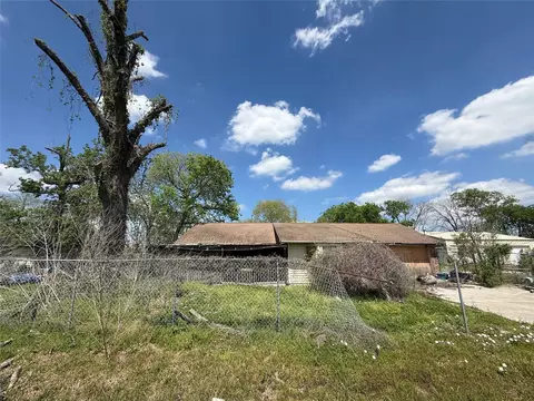 16127 Long Rd, Houston, TX 77044