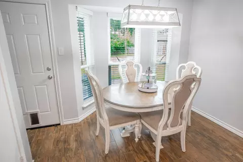 Dining - 10 Wagon Lane Loop, Angleton, TX 77515 photo 2 of 2