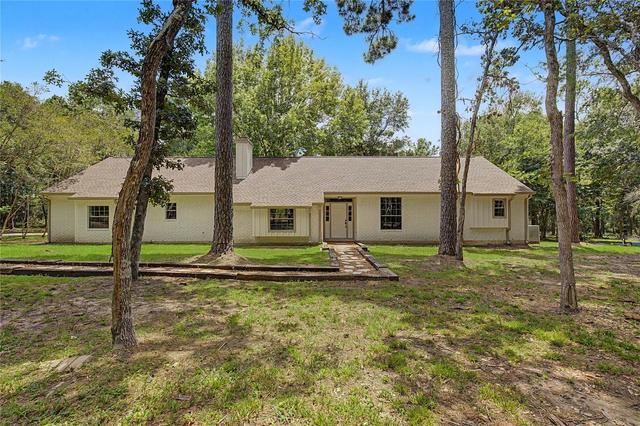 83 Dahlia Rd, Huntsville, TX 77320